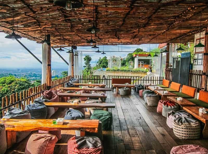 Sarae Hills Lembang, Sensasi Wisata Keliling Dunia dan Kuliner Menarik